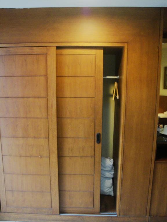 Imperial Hotel Kendari Chambre photo